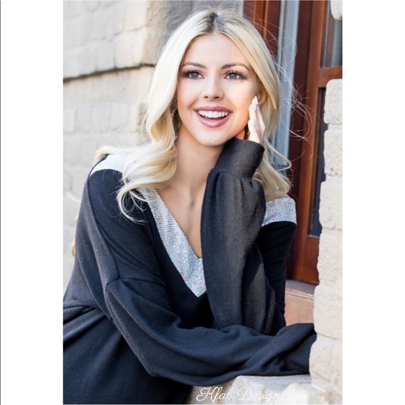 B33š„Stunning black v-back-also off shoulder option- w/silver sequin trim@topš„ - Picture 4 of 7